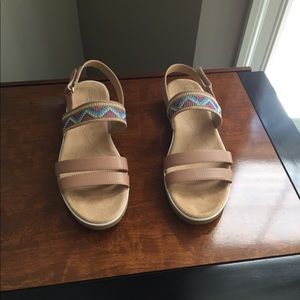 Naturalizer sandals